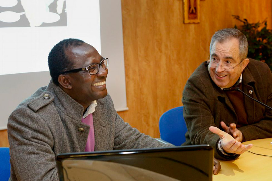 Desiré Kouakou Tanoh, presidente de Egueire, explicó la labor que la ONG Egueire